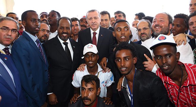 25.01.2015 Tarihinde  Sayın Cumhurbaşkanı Recep Tayyip Erdoğan Somali-Mogadişu Ziyaretinde 2.000 Kişilik Camii,Hemşirelik Kız Meslek Lisesi ve Lojmanı  Hizmete Açmıştır.